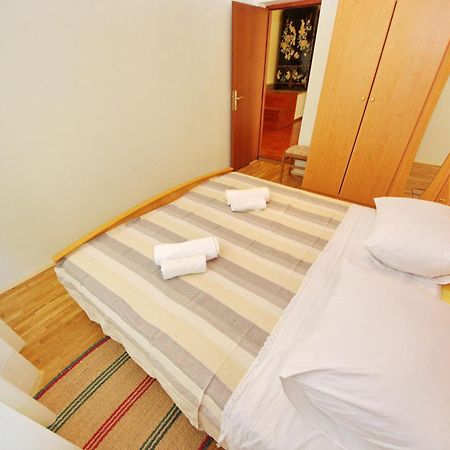 Apartments Eduard Vrsi Εξωτερικό φωτογραφία