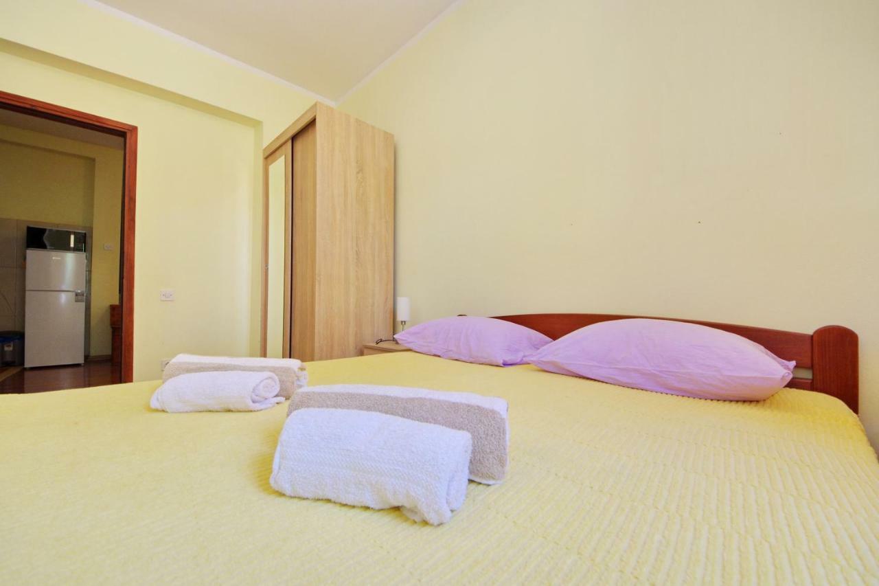 Apartments Eduard Vrsi Εξωτερικό φωτογραφία