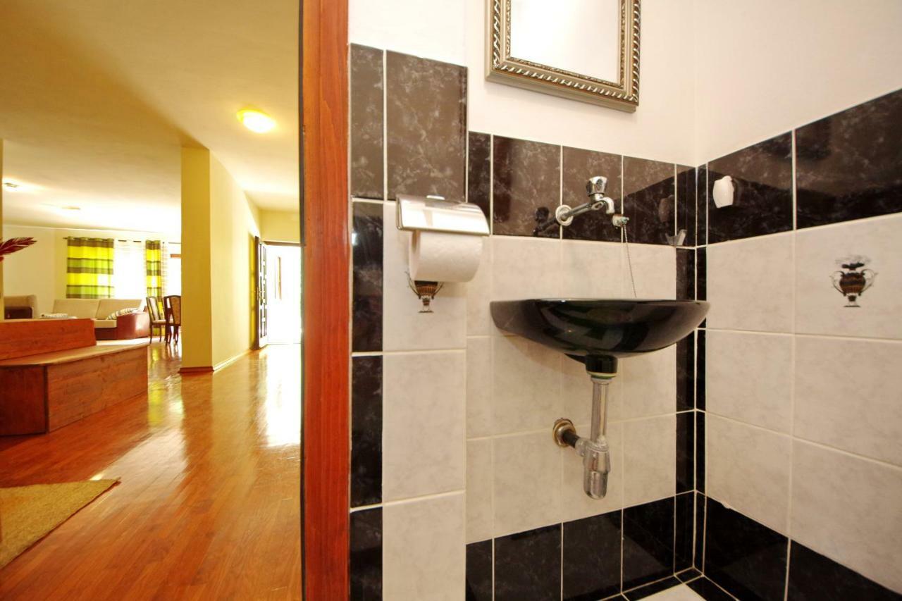 Apartments Eduard Vrsi Εξωτερικό φωτογραφία