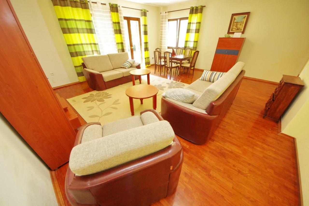 Apartments Eduard Vrsi Εξωτερικό φωτογραφία