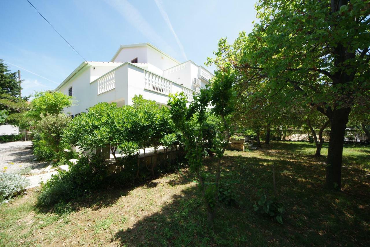 Apartments Eduard Vrsi Εξωτερικό φωτογραφία