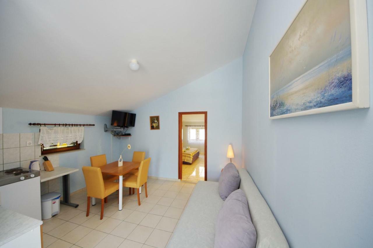 Apartments Eduard Vrsi Εξωτερικό φωτογραφία