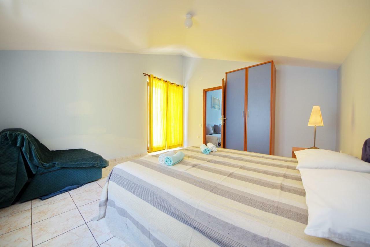 Apartments Eduard Vrsi Εξωτερικό φωτογραφία